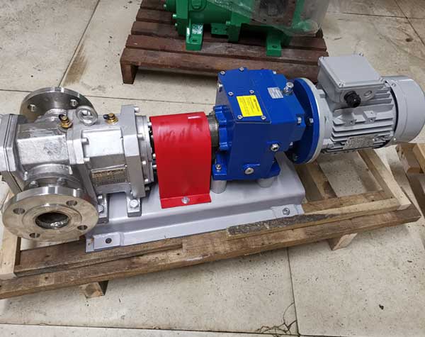 高粘度轉子泵生產廠家怎么選?注意事項有哪些?